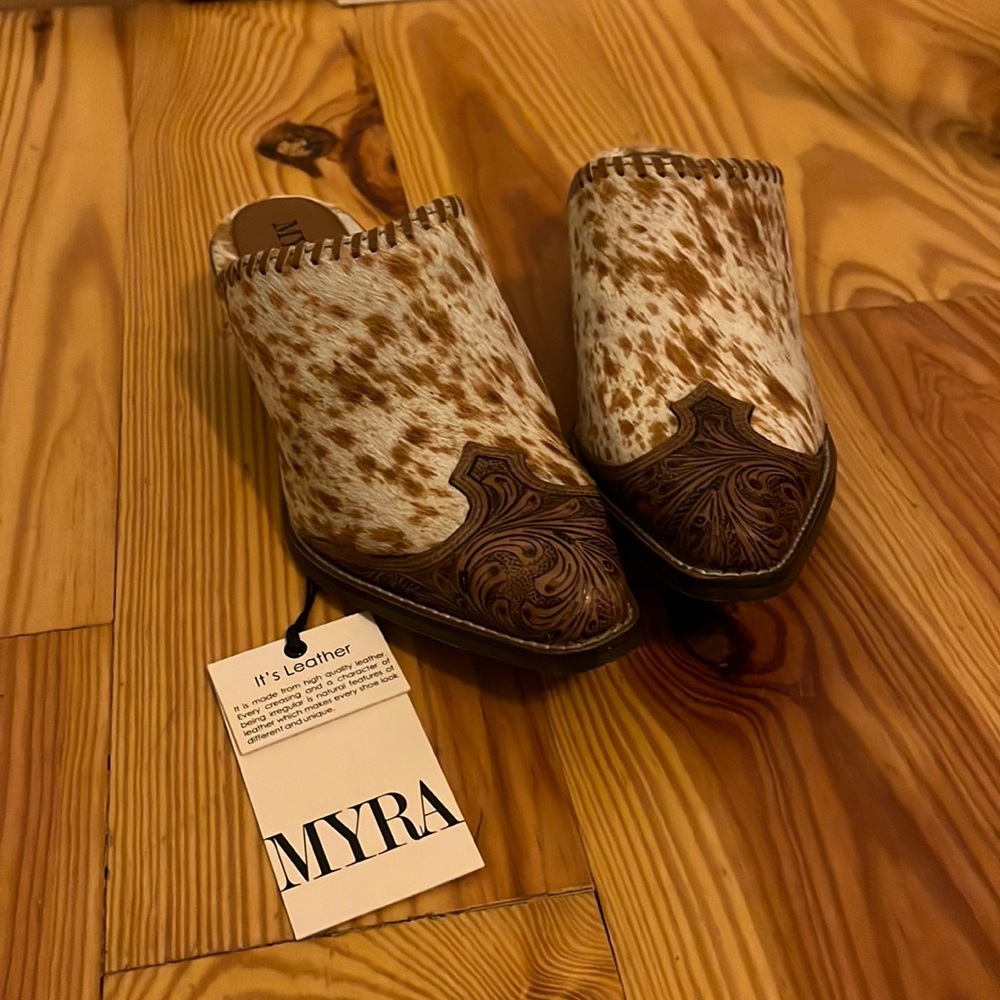 Cute booties!